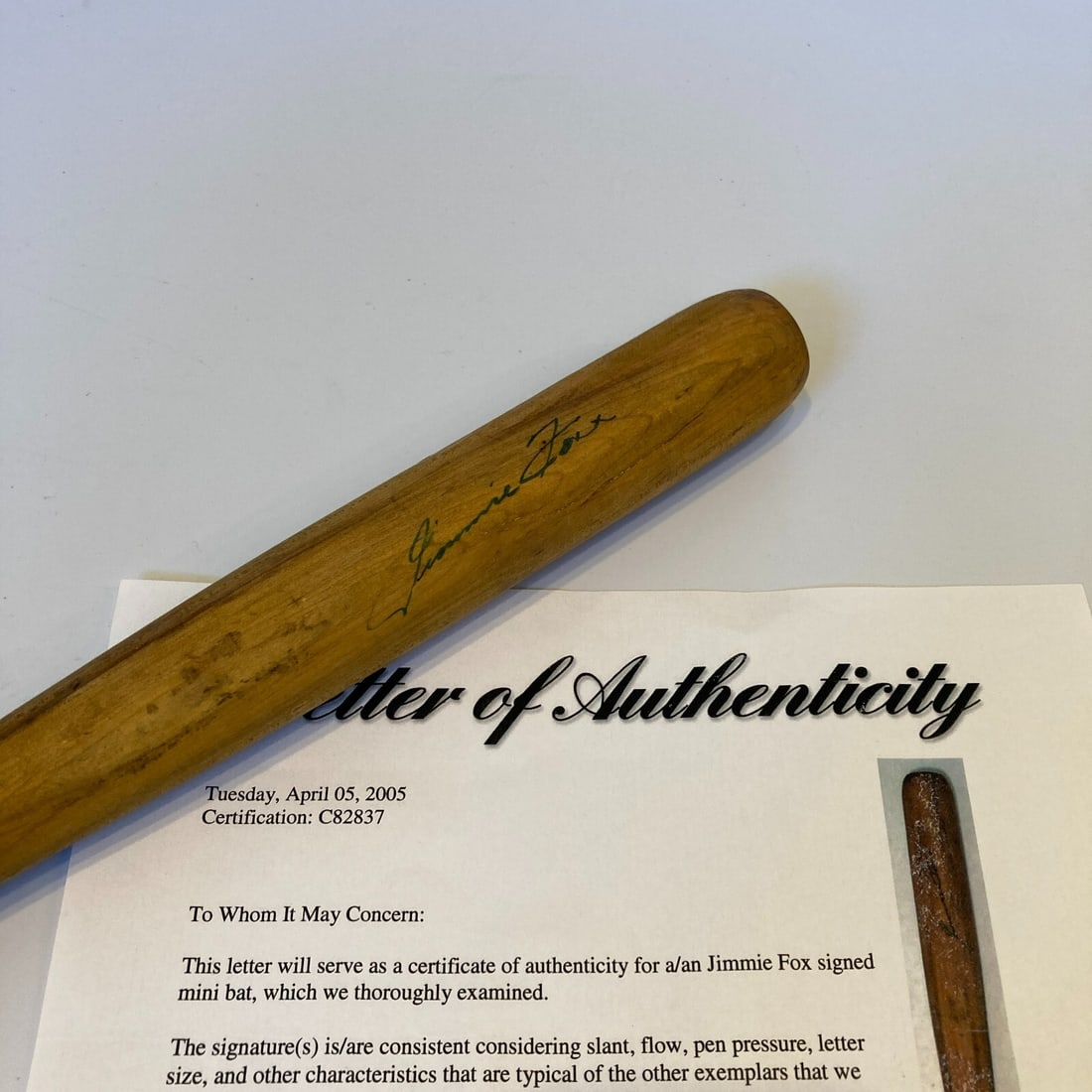 Jimmie Foxx Signed 18 Inch Mini Baseball Bat with PSA DNA COA: Jimmie Foxx Signed 18 Inch Mini Baseball Bat with PSA DNA COA This is a beautiful Jimmie Foxx signed mini baseball bat, measuring 18 inches. The bat comes with a full letter of authentication from Pro