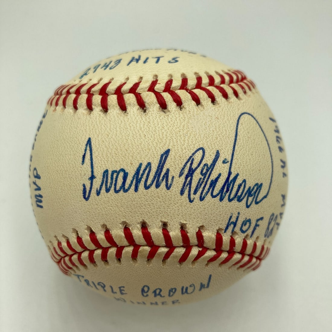 Frank Robinson Signed MLB Baseball with Career Stats and Reggie Jackson COA: Frank Robinson Signed MLB Baseball with Career Stats and Reggie Jackson COA This is an Official Major League Baseball signed by Frank Robinson, featuring heavy inscriptions detailing his career statis