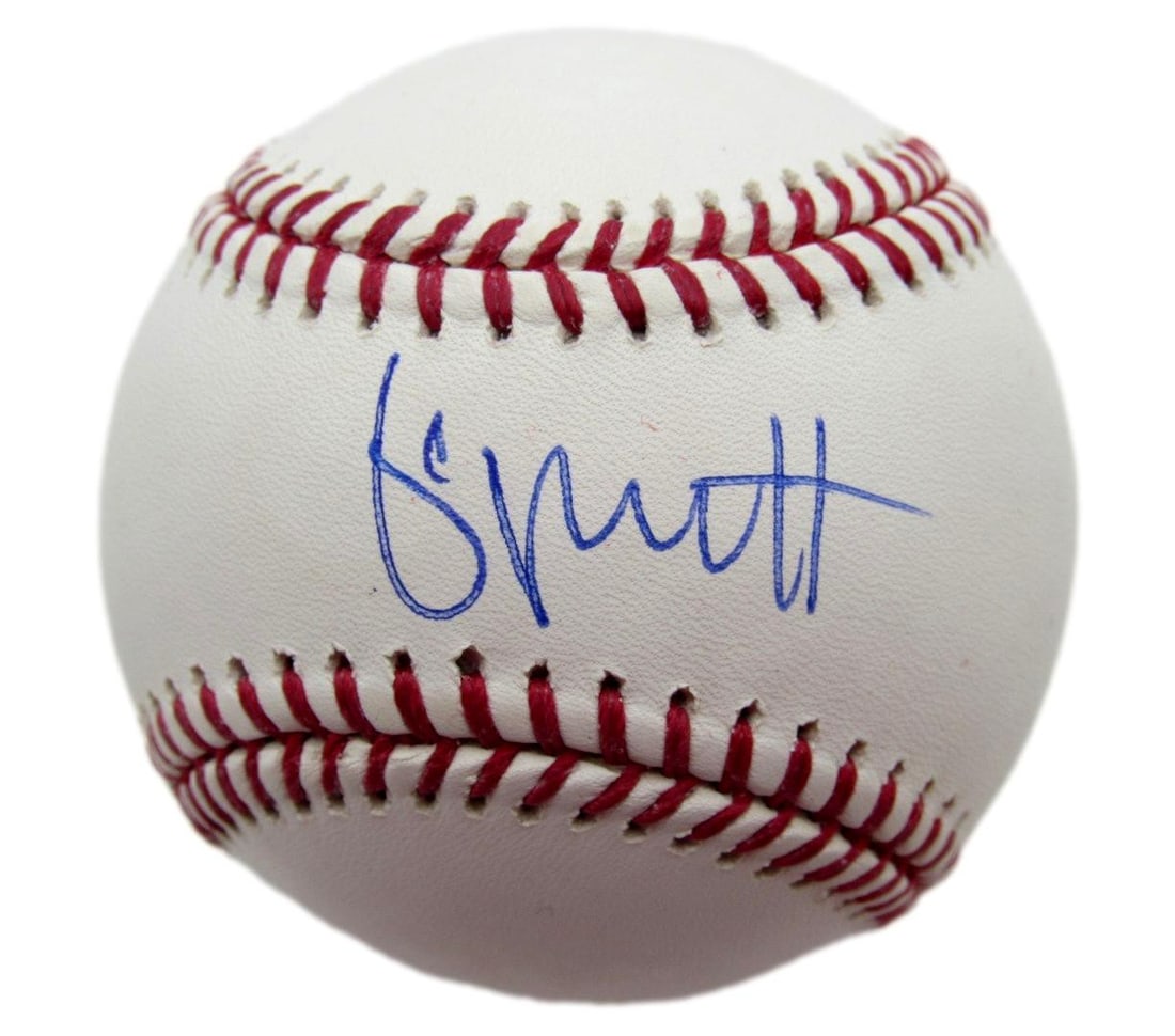 George Brett autographed OML baseball JSA authenticated Royals: George Brett autographed OML baseball JSA authenticated Royals This is an original Official Major League (OML) baseball signed by Hall of Famer George Brett, legendary player for the Kansas City Royal