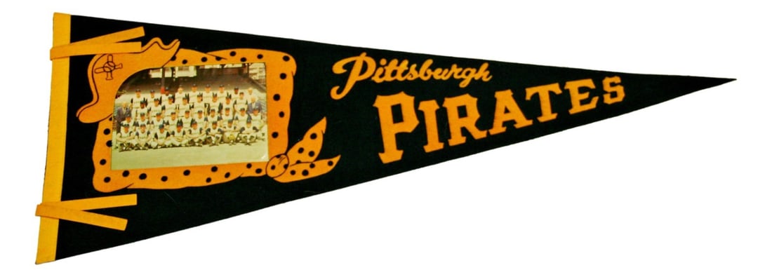 Pittsburgh Pirates 29 Inch Pennant Featuring Roberto Clemente Photo Circa 1960 (1 of 4)