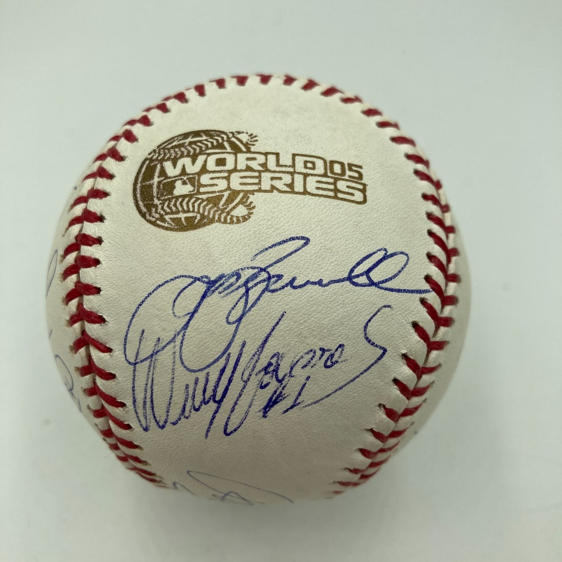 2005 Houston Astros Team Signed World Series Baseball with JSA COA: 2005 Houston Astros Team Signed World Series Baseball with JSA COA Celebrate the 2005 Houston Astros' National League Championship with this team-signed World Series baseball. This original baseball f
