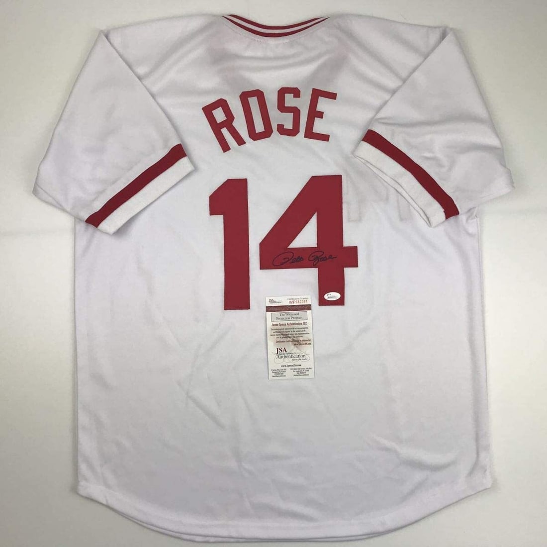 Autographed Pete Rose Cincinnati Reds Jersey with JSA COA (1 of 4)