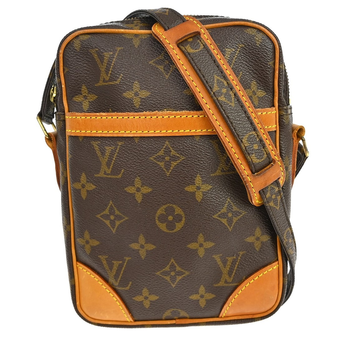 Louis Vuitton Danube Monogram Crossbody Bag M45266 France: Louis Vuitton Danube Monogram Crossbody Bag M45266 France Vintage Louis Vuitton Danube crossbody shoulder bag in brown monogram canvas and leather. This medium bag features a zip closure, adjustable c