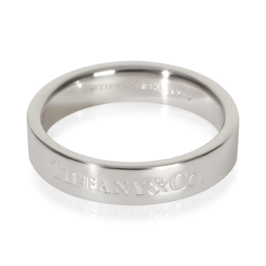 Tiffany & Co. T&Co. Platinum Women's Ring Size 5.5 Made in Italy: Tiffany & Co. T&Co. Platinum Women's Ring Size 5.5 Made in Italy This Tiffany & Co. T&Co. ring is crafted from 950 platinum and features a sleek, minimalist design without any stones. Designed for wom