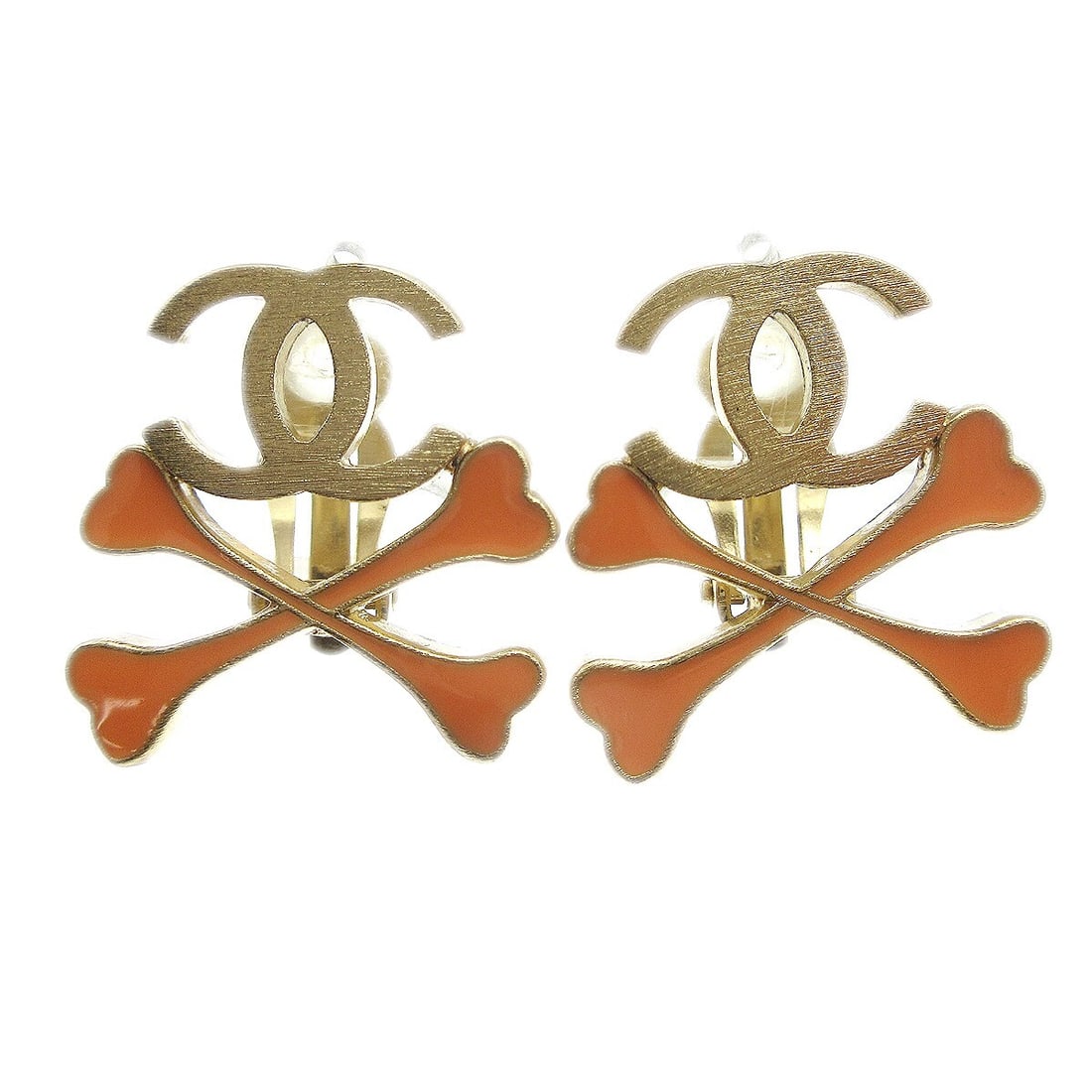 Chanel CC Logo Clip-On Earrings Gold Tone 03P: Chanel CC Logo Clip-On Earrings Gold Tone 03P Clip-on Chanel earrings from the 03P collection featuring the CC logo design with orange accents. Made in France, these gold-tone earrings come with a box