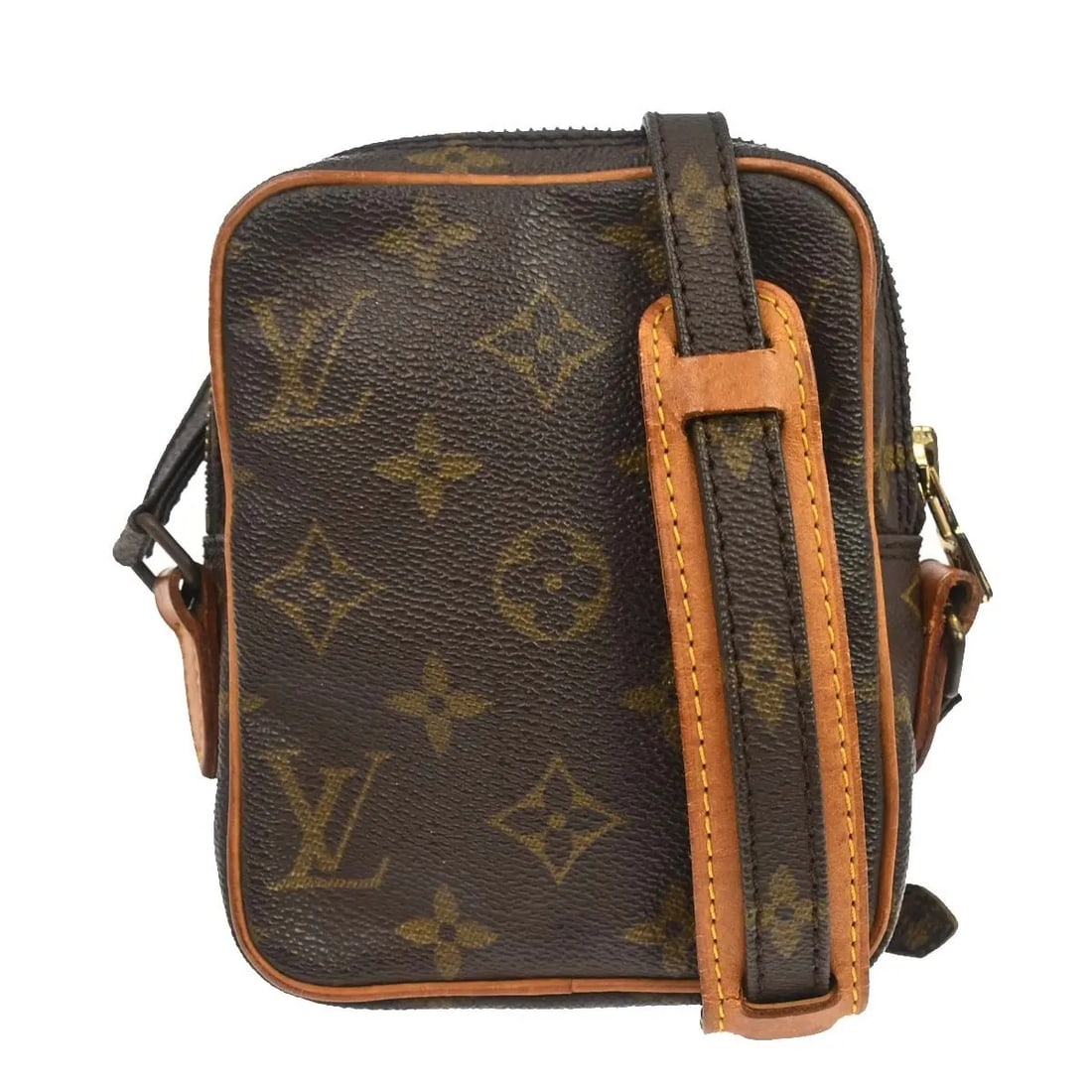 Louis Vuitton Danube Unisex Brown Monogram Canvas Bag: Louis Vuitton Danube Unisex Brown Monogram Canvas Bag Louis Vuitton Danube in monogram canvas. This unisex bag is in good condition with visible wear, including scuffs and discoloration on the exterio