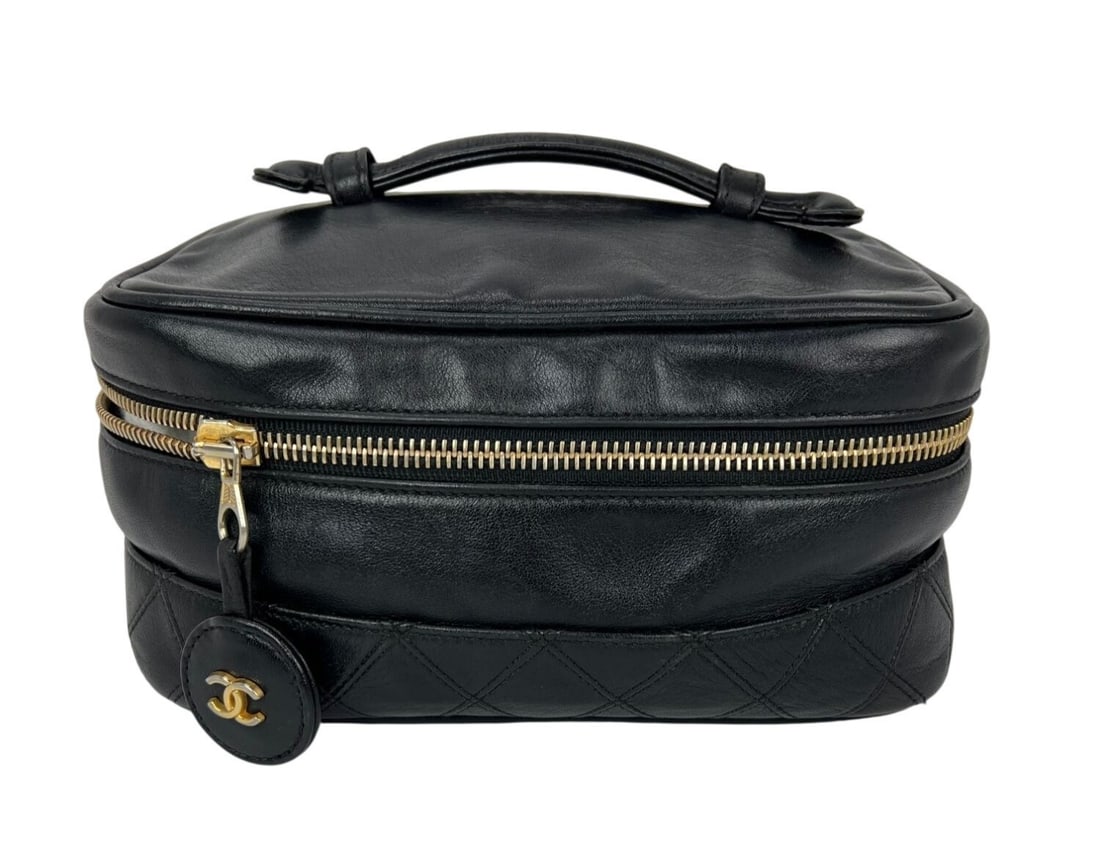 CHANEL black lambskin makeup bag vanity case zipper (1 of 15)