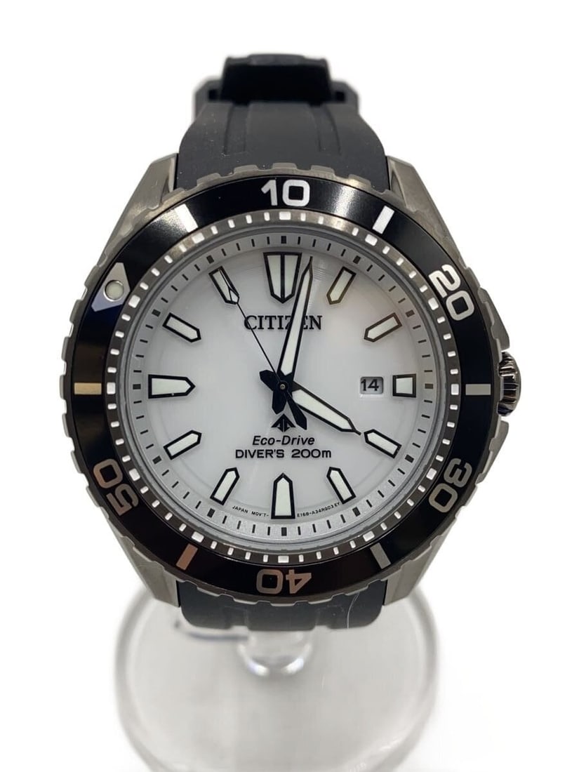 Citizen Promaster Marine men's wristwatch: Citizen Promaster Marine men's wristwatch This CITIZEN Promaster Marine Series men's wristwatch features a robust design with slight signs of use. Crafted with materials sourced from Japan, it offers 