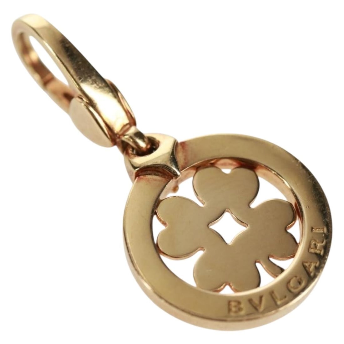 18K Yellow Gold BVLGARI Pendant Top with Box Italian Made: 18K Yellow Gold BVLGARI Pendant Top with Box Italian Made This BVLGARI Yotsuba pendant top is crafted in 18K yellow gold, offering a luxurious and sophisticated touch. Made in Italy, the pendant showc