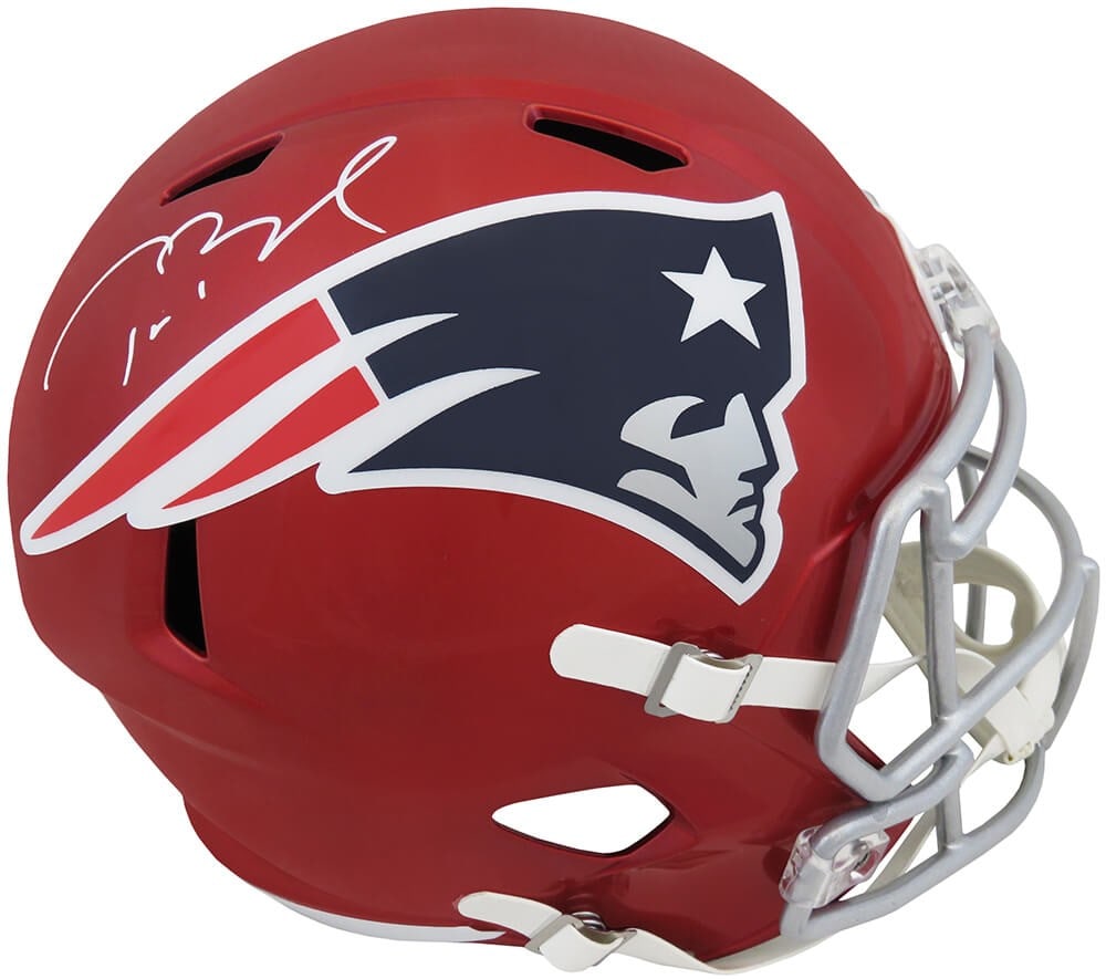 Tom Brady Signed New England Patriots Flash Helmet with Fanatics COA: Tom Brady Signed New England Patriots Flash Helmet with Fanatics COA Celebrate the legacy of Tom Brady with this Signed New England Patriots FLASH Riddell Full Size Speed Replica Helmet. This collecti