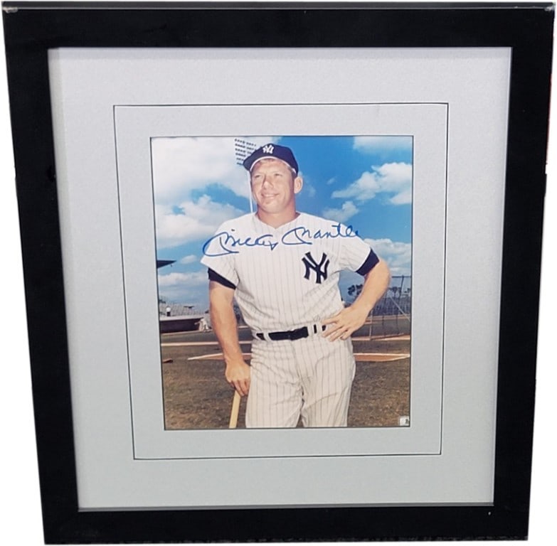Beckett LOA Mickey Mantle Signed Yankees Framed Photo (1 of 4)