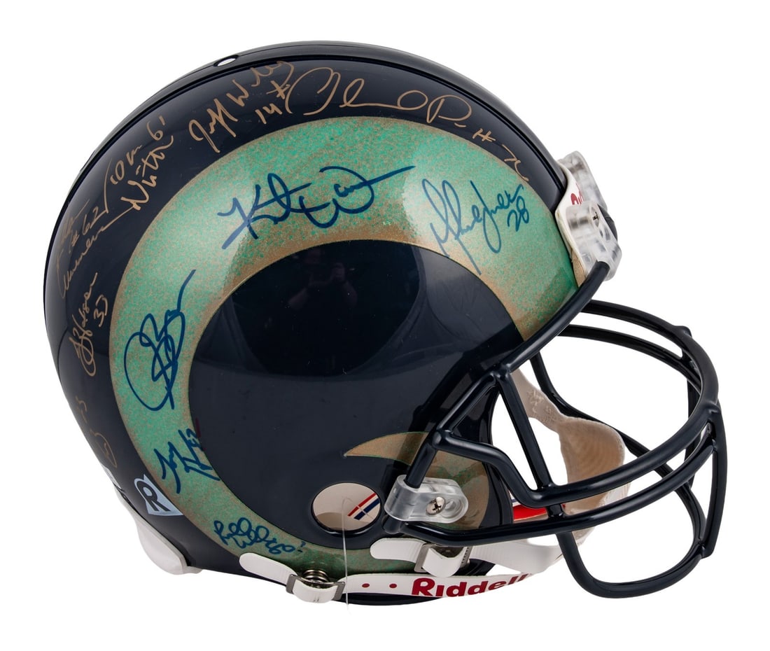 Authentic team signed 1999 St. Louis Rams Super Bowl helmet BAS COA: Authentic team signed 1999 St. Louis Rams Super Bowl helmet BAS COA Authentic St. Louis Rams Super Bowl Champs team-signed football helmet from 1999, featuring 21 signatures including Kurt Warner, Mar