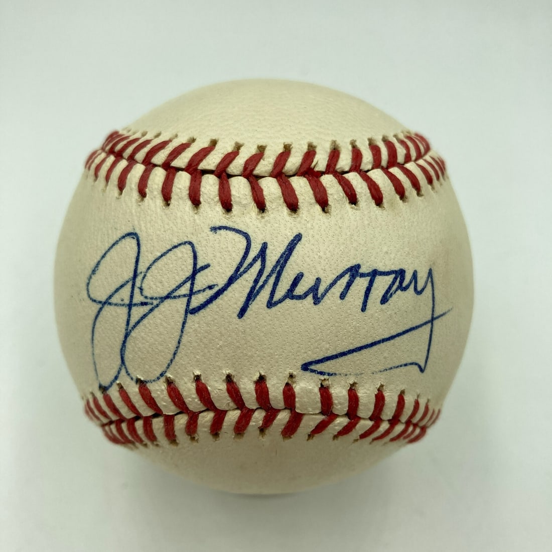 Rare Red Murray Signed Baseball New York Giants T206 JSA LOA: Rare Red Murray Signed Baseball New York Giants T206 JSA LOA This rare single signed baseball features the autograph of Red Murray, a notable player from the New York Giants, who passed away in 1958. 