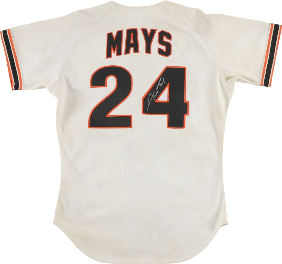PSA DNA certified Willie Mays autograph on 1989 San Francisco Giants jersey: PSA DNA certified Willie Mays autograph on 1989 San Francisco Giants jersey 1989 San Francisco Giants game model jersey signed by Willie Mays. The jersey is nearly identical to those worn by the Giant