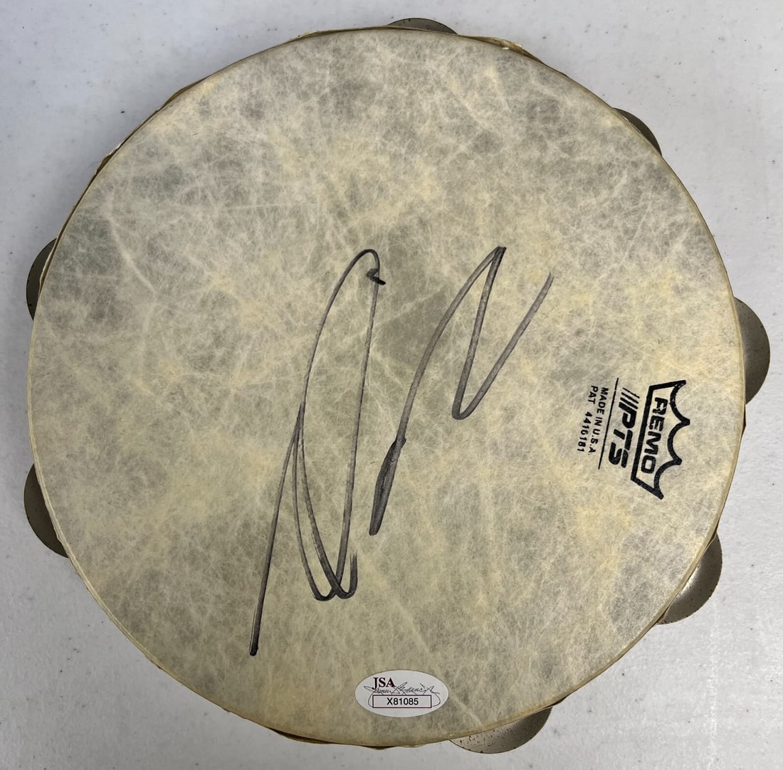 Mariah Carey Signed 8 Inch REMO Tambourine JSA Authenticated: Mariah Carey Signed 8 Inch REMO Tambourine JSA Authenticated This rare 8-inch REMO tambourine is signed by the award-winning singer Mariah Carey, a true collectible for music fans and memorabilia enth