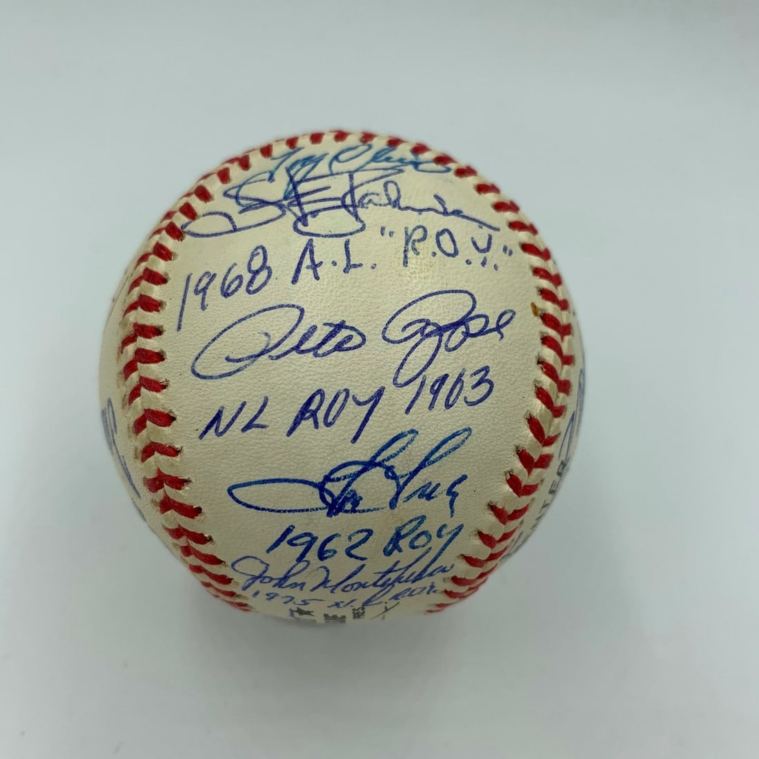 Rookie Of The Year Multi Signed Baseball 23 Sigs JSA COA Tom Seaver: Rookie Of The Year Multi Signed Baseball 23 Sigs JSA COA Tom Seaver This is a beautiful multi-signed Rookie of the Year baseball featuring 23 signatures, including Hall of Famers Tom Seaver, Frank Rob