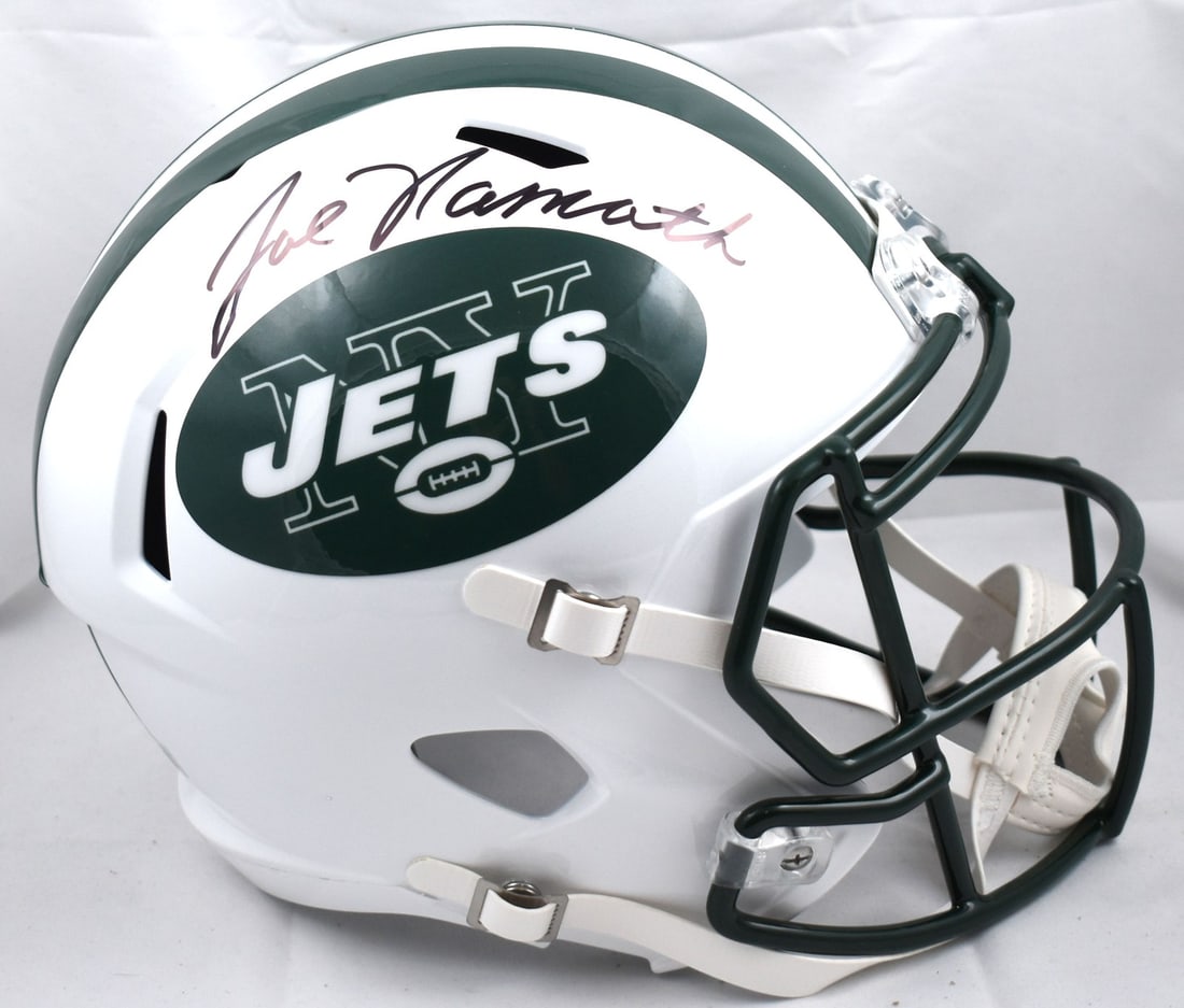 Autographed Joe Namath Jets Speed Helmet Beckett Hologram: Autographed Joe Namath Jets Speed Helmet Beckett Hologram This full-size Speed helmet is autographed by Joe Namath and represents the New York Jets. The helmet includes a Beckett Witness Hologram for 