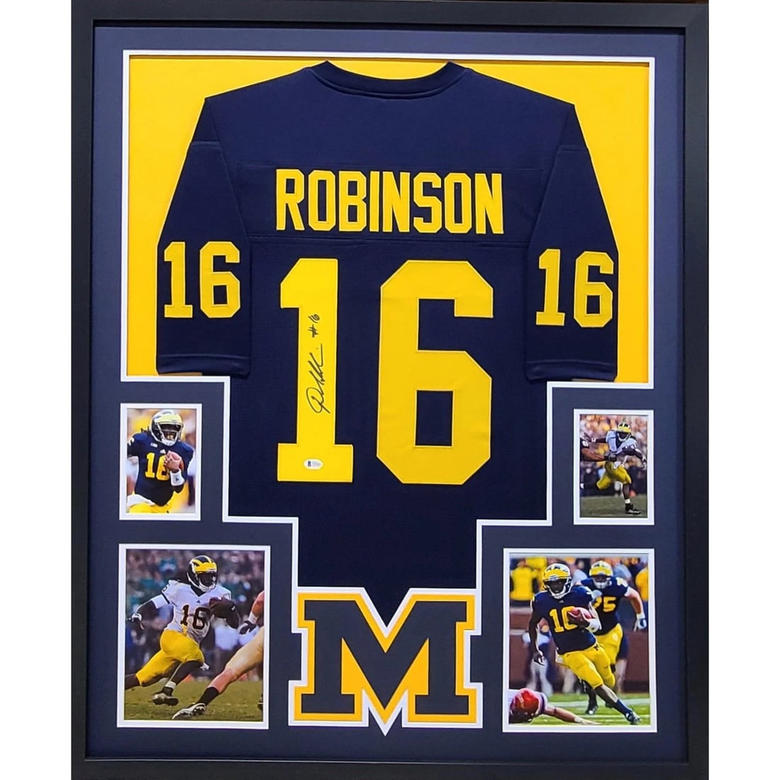 Denard Robinson Signed Framed Jersey Beckett Authenticated Michigan Wolverines (1 of 2)