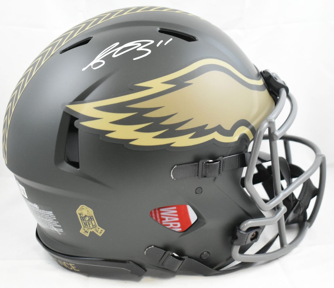 Beckett W Holo A.J. Brown Eagles Salute 2025 Speed Helmet Signed: Beckett W Holo A.J. Brown Eagles Salute 2025 Speed Helmet Signed This is an authentic Philadelphia Eagles full-size Salute 2025 Speed helmet signed by A.J. Brown. The helmet is original and comes with