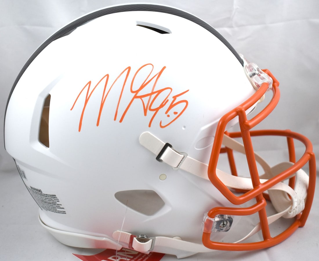 Cleveland Browns Speed Authentic Helmet Signed by Myles Garrett Beckett Hologram: Cleveland Browns Speed Authentic Helmet Signed by Myles Garrett Beckett Hologram This is an original full-size flat white Speed Authentic helmet signed by Myles Garrett. The helmet represents the Clev