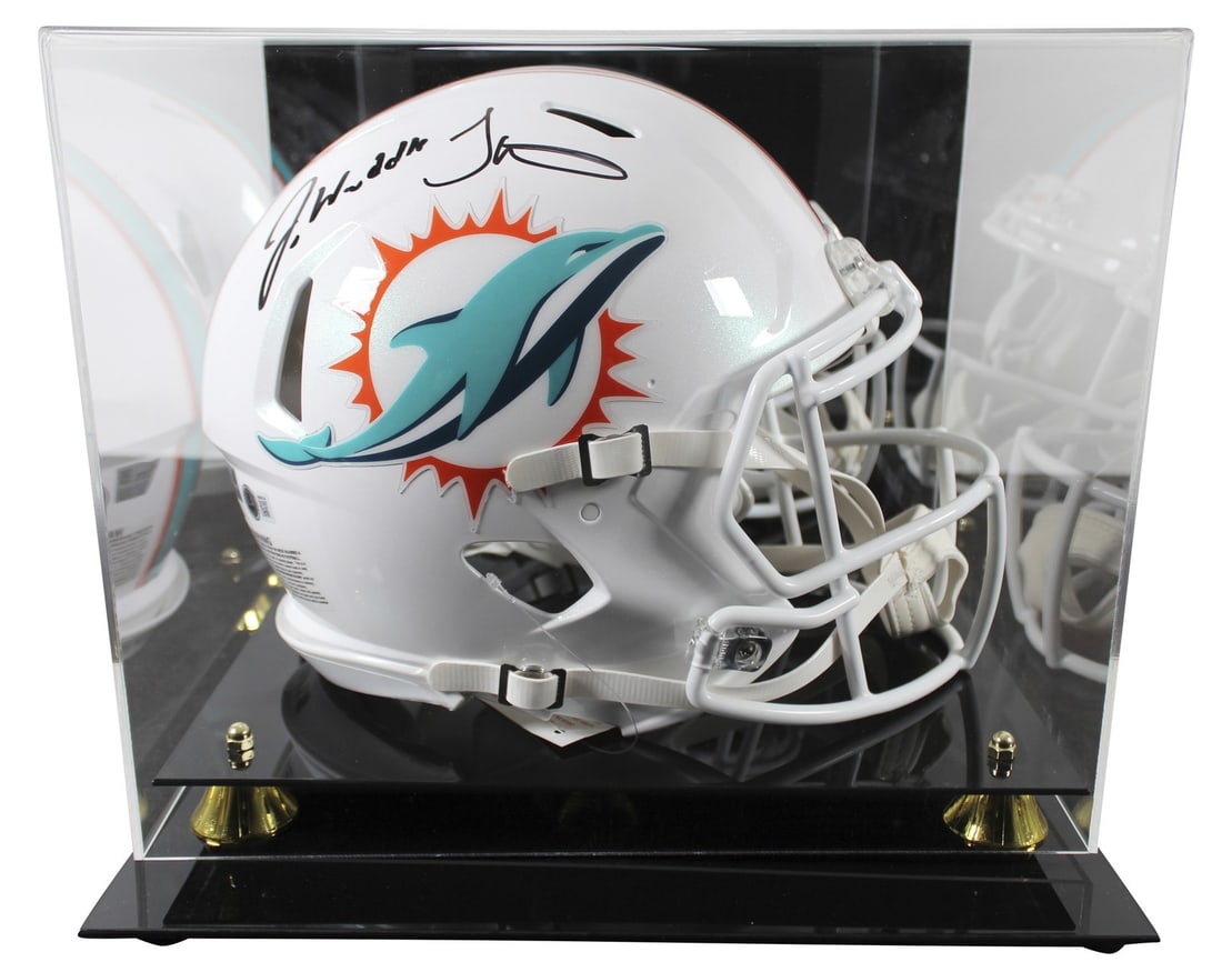 Miami Dolphins Jaylen Waddle Tyreek Hill Signed Full Size Helmet with BAS Authentication: Miami Dolphins Jaylen Waddle Tyreek Hill Signed Full Size Helmet with BAS Authentication This authentic Riddell Full Size Speed Proline Helmet has been personally signed by NFL stars Jaylen Waddle and