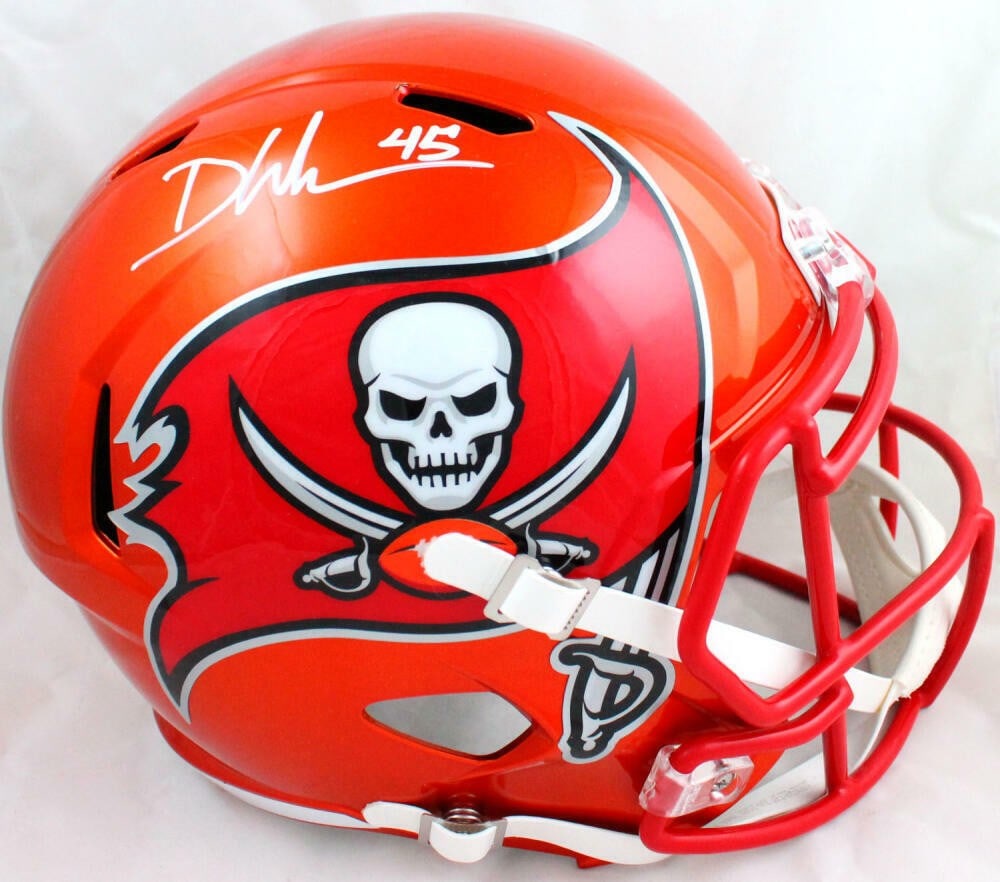 Devin White autographed Tampa Bay Buccaneers Flash Speed helmet Beckett hologram: Devin White autographed Tampa Bay Buccaneers Flash Speed helmet Beckett hologram This is a pre-owned Tampa Bay Buccaneers full-size Flash Speed helmet signed by Devin White. The autograph is authentic