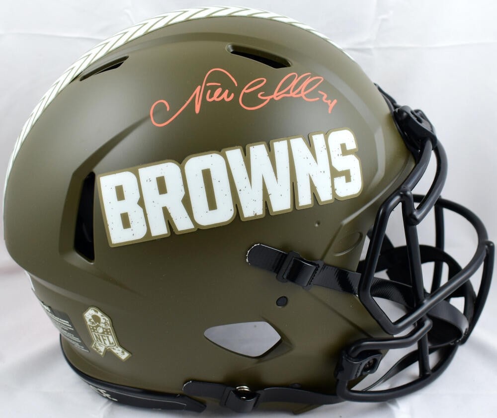 Cleveland Browns Nick Chubb autographed Salute to Service speed helmet Beckett: Cleveland Browns Nick Chubb autographed Salute to Service speed helmet Beckett This is a Cleveland Browns Salute to Service Speed Authentic helmet signed by football player Nick Chubb. The autograph h