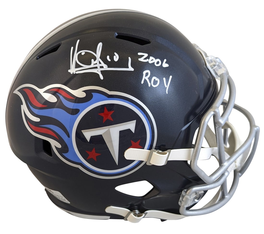 Vince Young Signed Full Size Speed Replica Helmet 2006 OROY Beckett Authenticated: Vince Young Signed Full Size Speed Replica Helmet 2006 OROY Beckett Authenticated This full-size speed replica helmet has been personally signed by Vince Young, the former quarterback of the Tennessee