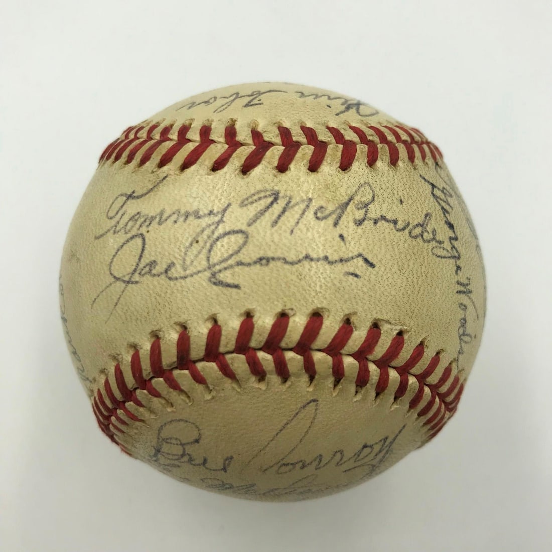 1944 Boston Red Sox Team Signed Baseball JSA Authenticated 23 Signatures: 1944 Boston Red Sox Team Signed Baseball JSA Authenticated 23 Signatures This is a remarkable 1944 Boston Red Sox Team Signed American League Baseball, featuring 23 strong and consistent period ink si
