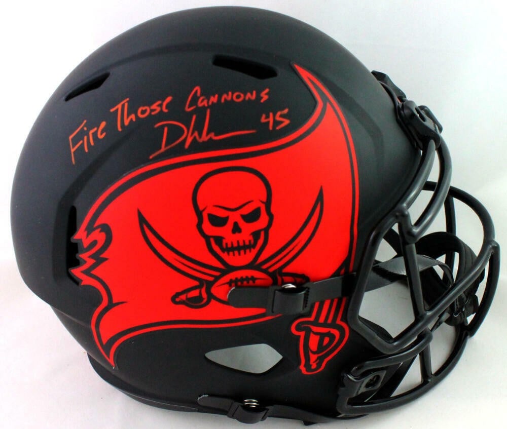 Devin White autographed Tampa Bay Buccaneers Eclipse Speed helmet Beckett: Devin White autographed Tampa Bay Buccaneers Eclipse Speed helmet Beckett This full-size Eclipse Speed helmet features the autograph of Devin White, a standout player for the Tampa Bay Buccaneers. The