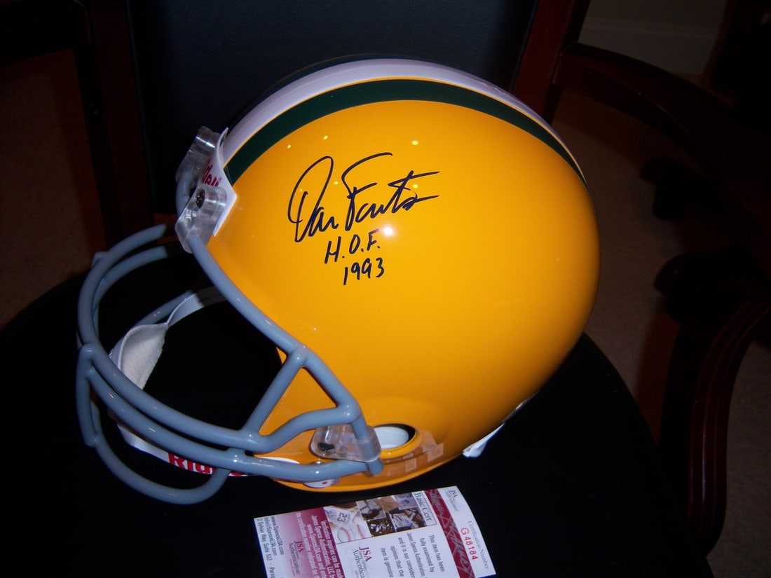 Dan Fouts Signed Full Size Football Helmet With JSA Authentication: Dan Fouts Signed Full Size Football Helmet With JSA Authentication This is a pre-owned full-size replica football helmet featuring the autograph of Dan Fouts. The helmet represents both the Oregon Duc