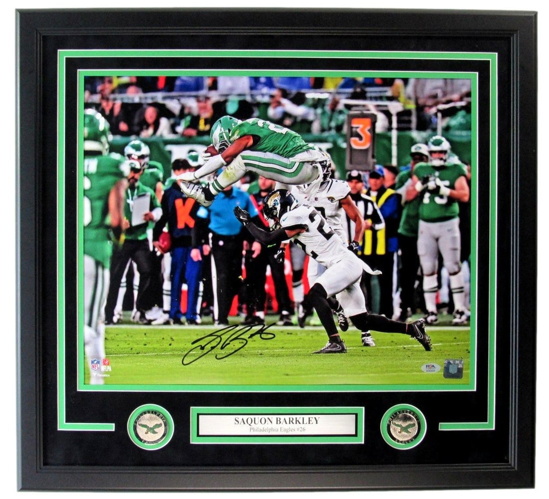 Framed 16x20 Eagles Photo Signed by Saquon Barkley Beckett Authenticated (1 of 4)
