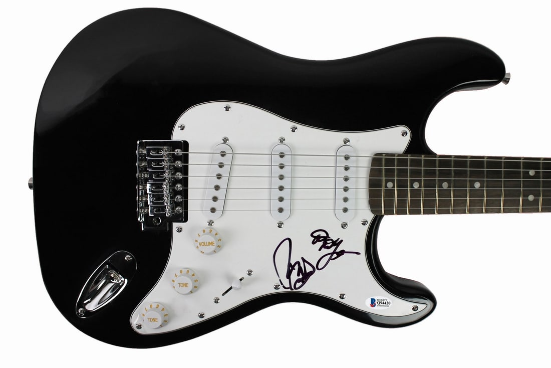 Stone Temple Pilots Signed Black Electric Guitar Robert Dean DeLeo Beckett COA: Stone Temple Pilots Signed Black Electric Guitar Robert Dean DeLeo Beckett COA This original black electric guitar is a stunning collectible signed by Robert DeLeo and Dean DeLeo of the iconic band St
