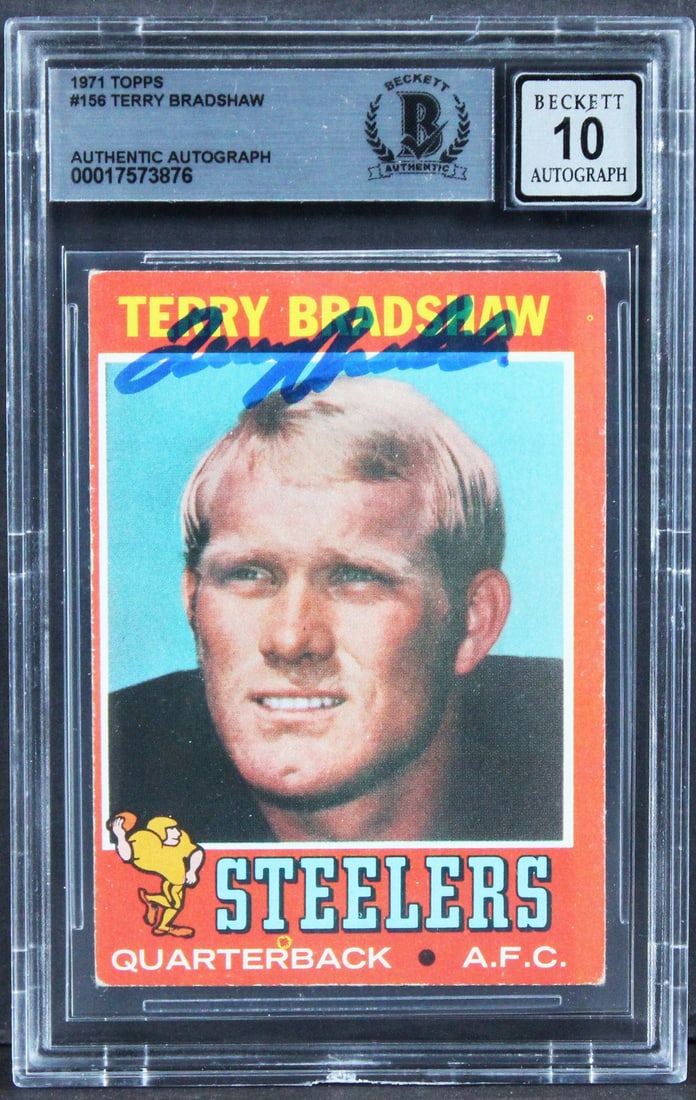 Terry Bradshaw Signed 1971 Topps #156 Gem Mint 10 Beckett Slab: Terry Bradshaw Signed 1971 Topps #156 Gem Mint 10 Beckett Slab Celebrate the legacy of football with this authentic 1971 Topps #156 trading card, personally signed by Hall of Famer Terry Bradshaw.