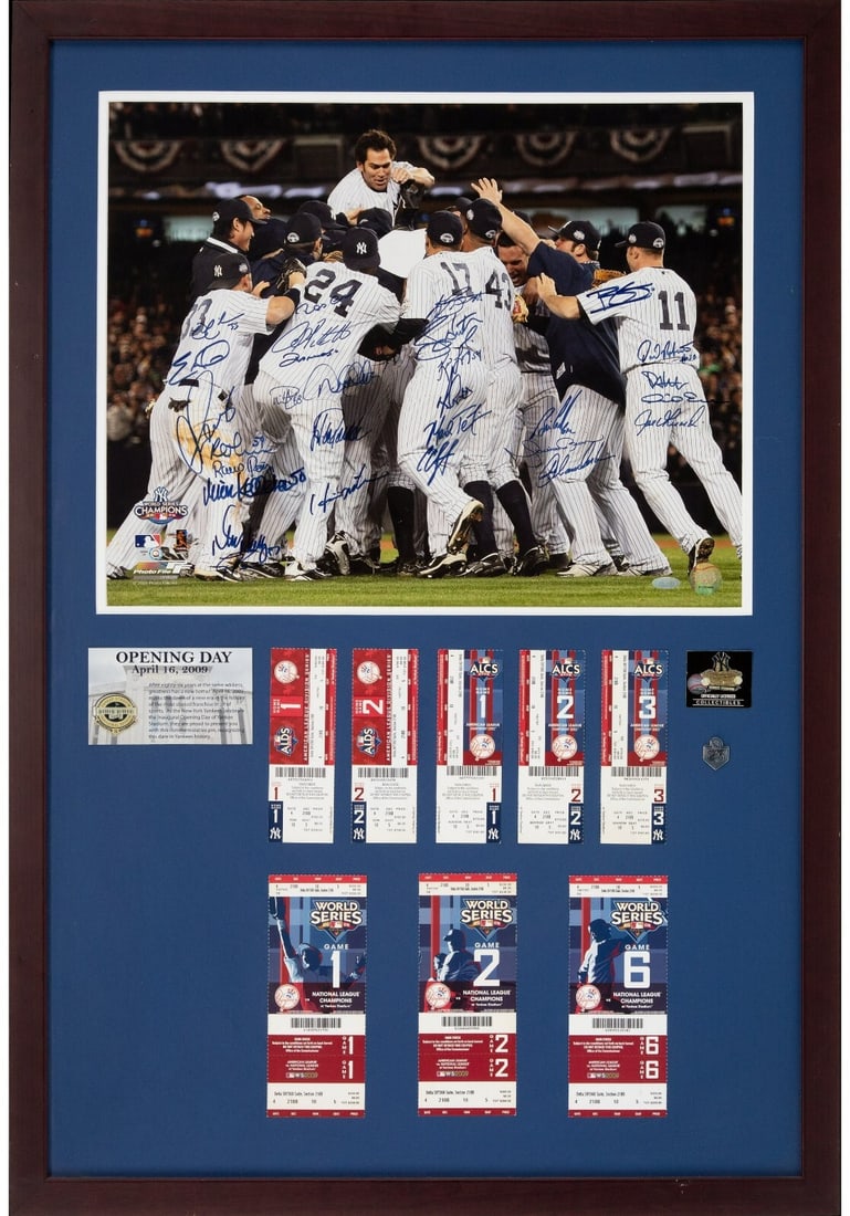 2009 New York Yankees Team Signed Photo & Tickets Beckett Authenticated Display (1 of 11)