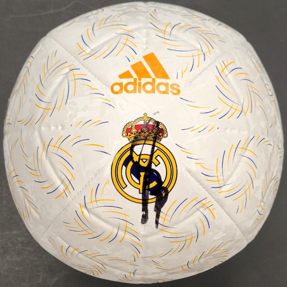 Karim Benzema Signed Adidas Real Madrid Soccer Ball BAS Authenticated: Karim Benzema Signed Adidas Real Madrid Soccer Ball BAS Authenticated This is an original signed Adidas Real Madrid soccer ball featuring the autograph of renowned player Karim Benzema. The ball is au