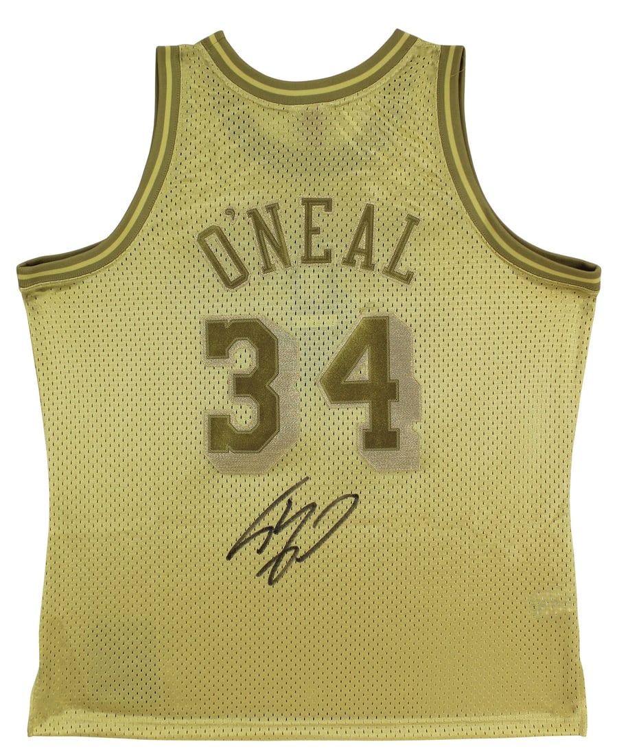 Shaquille O'Neal Signed Gold 1996-97 Lakers Jersey Beckett COA: Shaquille O'Neal Signed Gold 1996-97 Lakers Jersey Beckett COA This authentic Shaquille O'Neal signed jersey is a must-have for any Los Angeles Lakers fan. The gold 1996-97 Mitchell & Ness Hardwood Cl