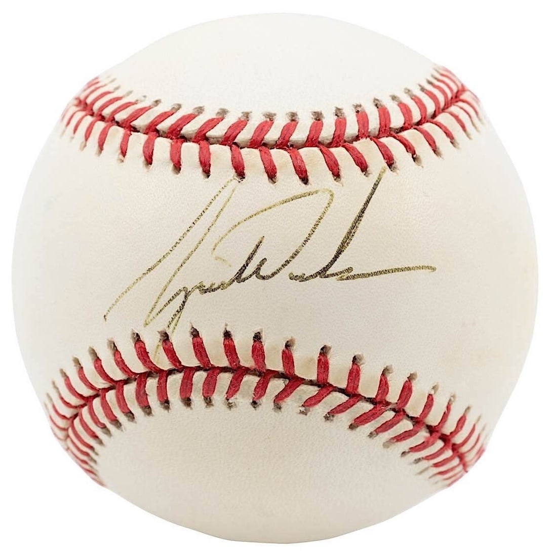 Tiger Woods Rookie Signed Baseball 1994 JSA COA New York Yankees: Tiger Woods Rookie Signed Baseball 1994 JSA COA New York Yankees This is an extraordinary 1994 Official American League baseball, single signed by legendary golfer Tiger Woods, who is known for his re
