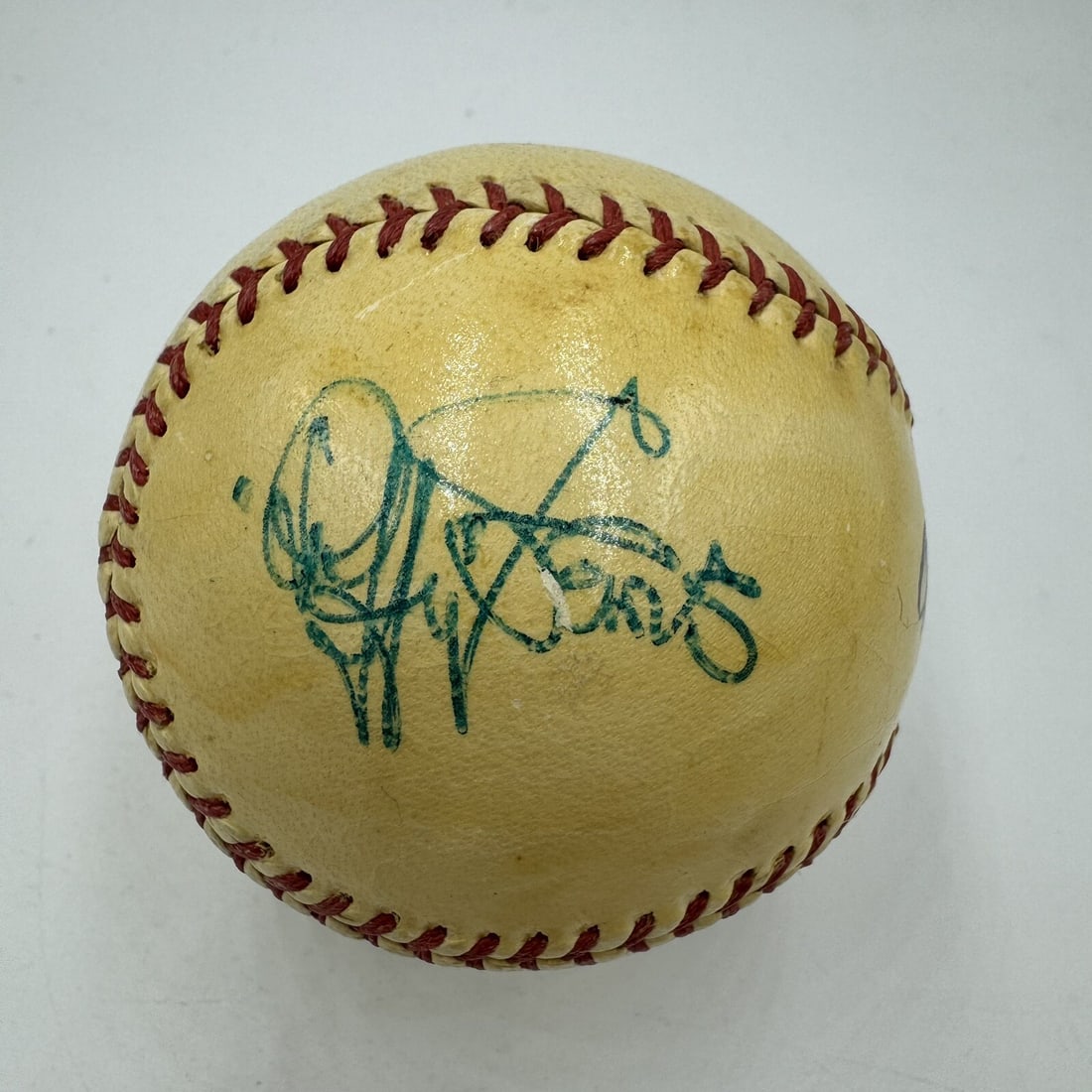 1940s Duffy Lewis Signed Baseball JSA Authenticated Boston Red Sox: 1940s Duffy Lewis Signed Baseball JSA Authenticated Boston Red Sox This is an original 1940s baseball autographed by Duffy Lewis, a prominent member of the Boston Red Sox and their renowned Million Do