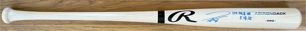 Hye Seong Kim Autographed Baseball Bat 1st MLB HR Beckett Authenticated Dodgers (1 of 3)