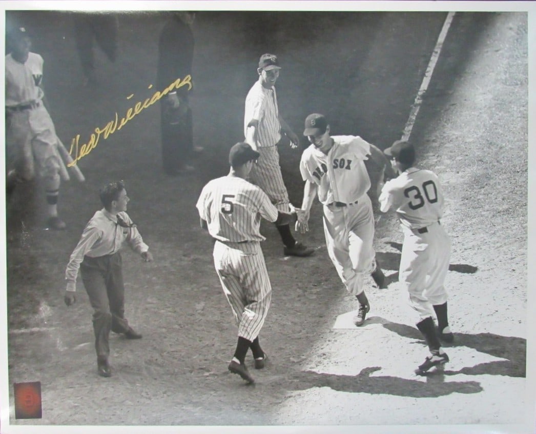 Autographed Ted Williams 16x20 Black and White Photo With Green Diamond Hologram (1 of 4)
