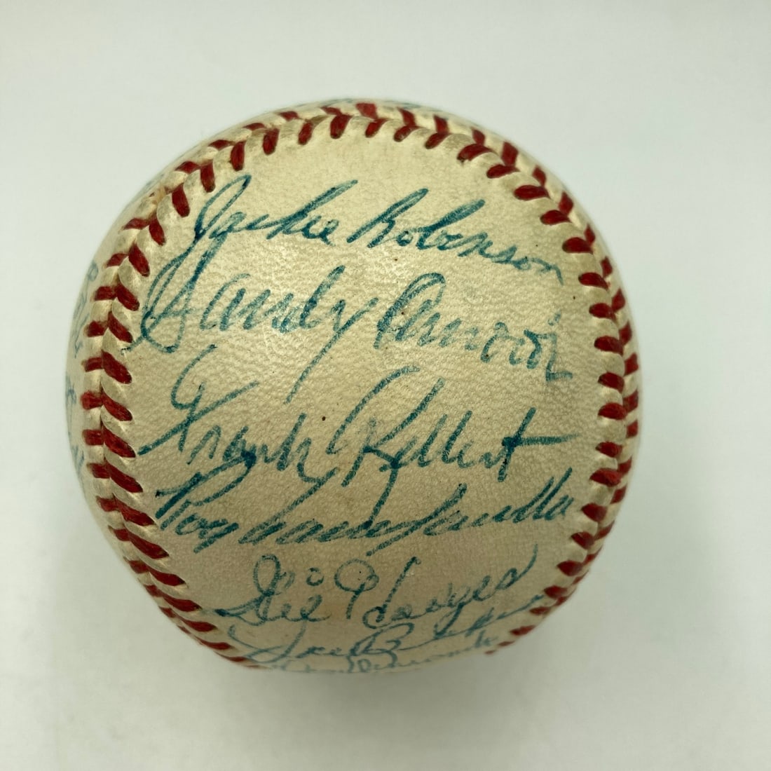 1955 Brooklyn Dodgers Team Ball Signed by Jackie Robinson Beckett Authenticated: 1955 Brooklyn Dodgers Team Ball Signed by Jackie Robinson Beckett Authenticated This is an original Official National League Giles baseball signed by 29 members of the 1955 Brooklyn Dodgers World Seri