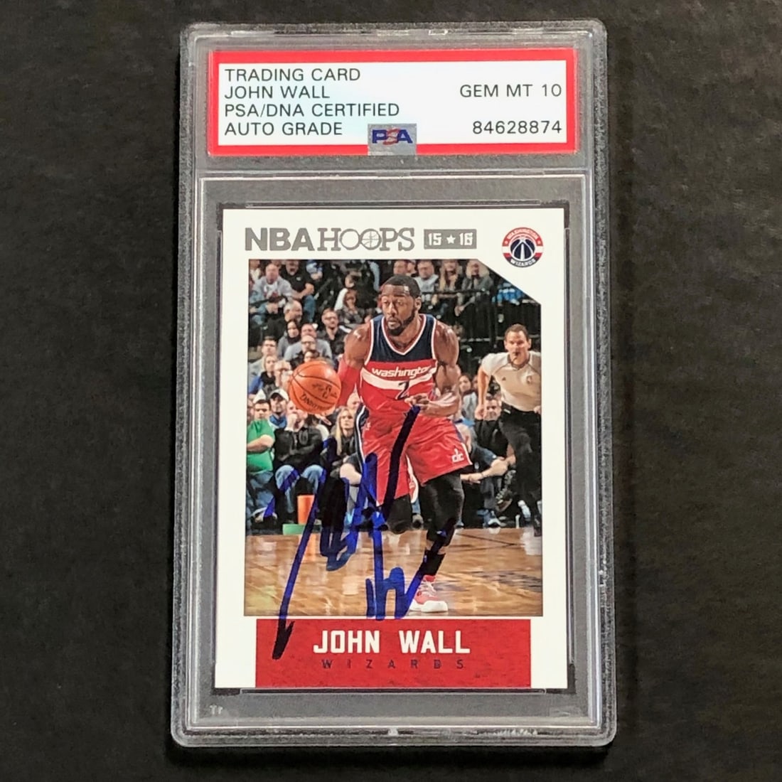 2015-16 NBA Hoops John Wall Signed Card PSA/DNA Authenticated Wizards: 2015-16 NBA Hoops John Wall Signed Card PSA/DNA Authenticated Wizards This is a rare 2015-16 NBA Hoops #20 card featuring the signature of John Wall, the star player of the Washington Wizards. The aut