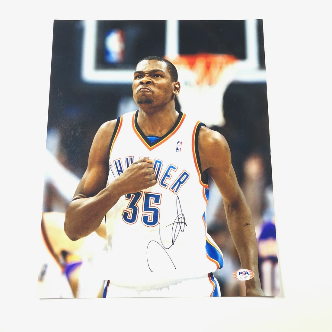 Kevin Durant Autographed 11x14 Photo PSA/DNA Oklahoma City Thunder Memorabilia: Kevin Durant Autographed 11x14 Photo PSA/DNA Oklahoma City Thunder Memorabilia This is an original 11x14 photograph personally signed by Kevin Durant, a prominent player known for his time with the Ok