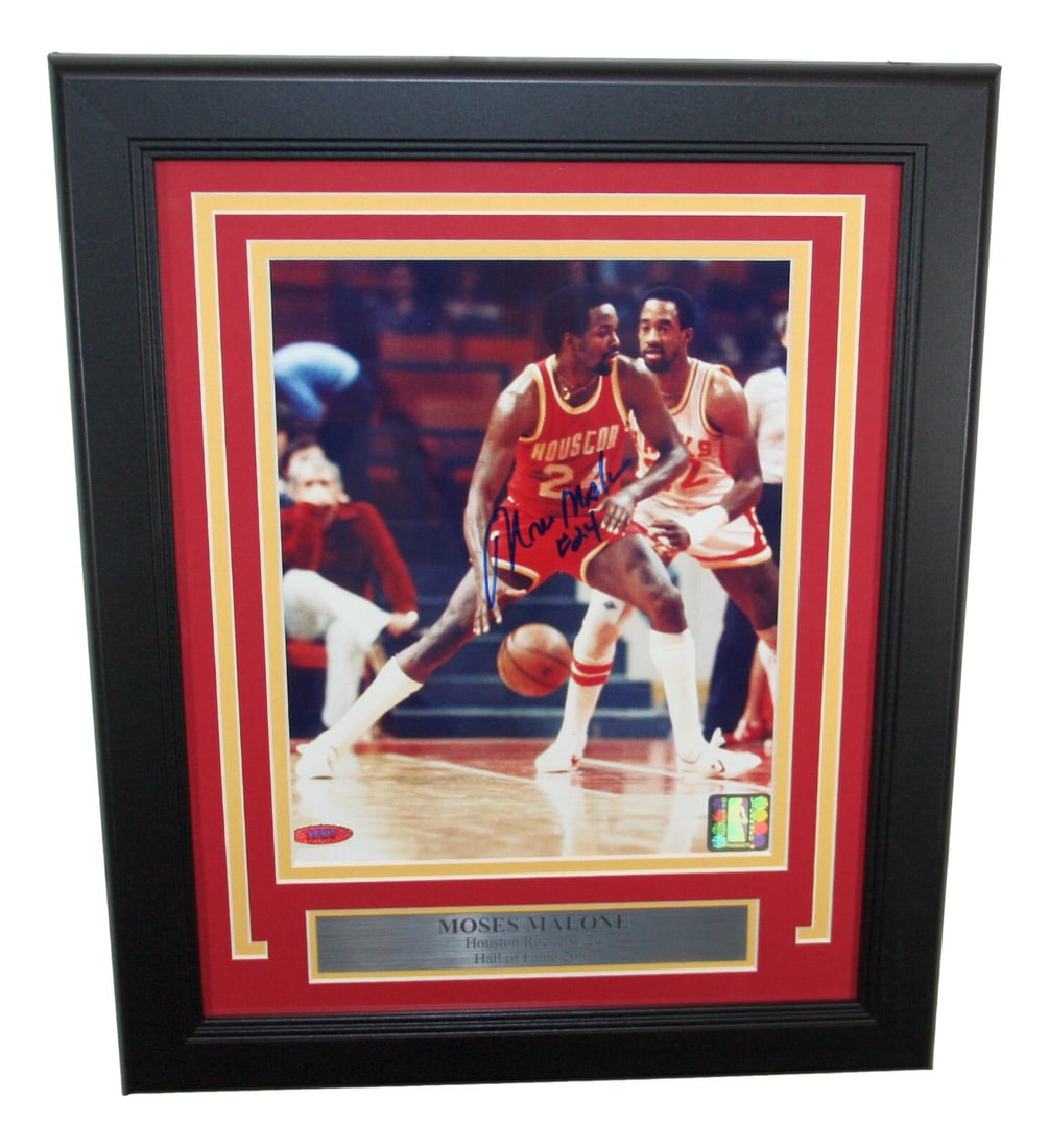 Moses Malone Autographed 8x10 Framed Photo Houston Rockets TRISTAR: Moses Malone Autographed 8x10 Framed Photo Houston Rockets TRISTAR This is an original autographed 8x10 photo of basketball legend Moses Malone, showcasing his time with the Houston Rockets. The photo