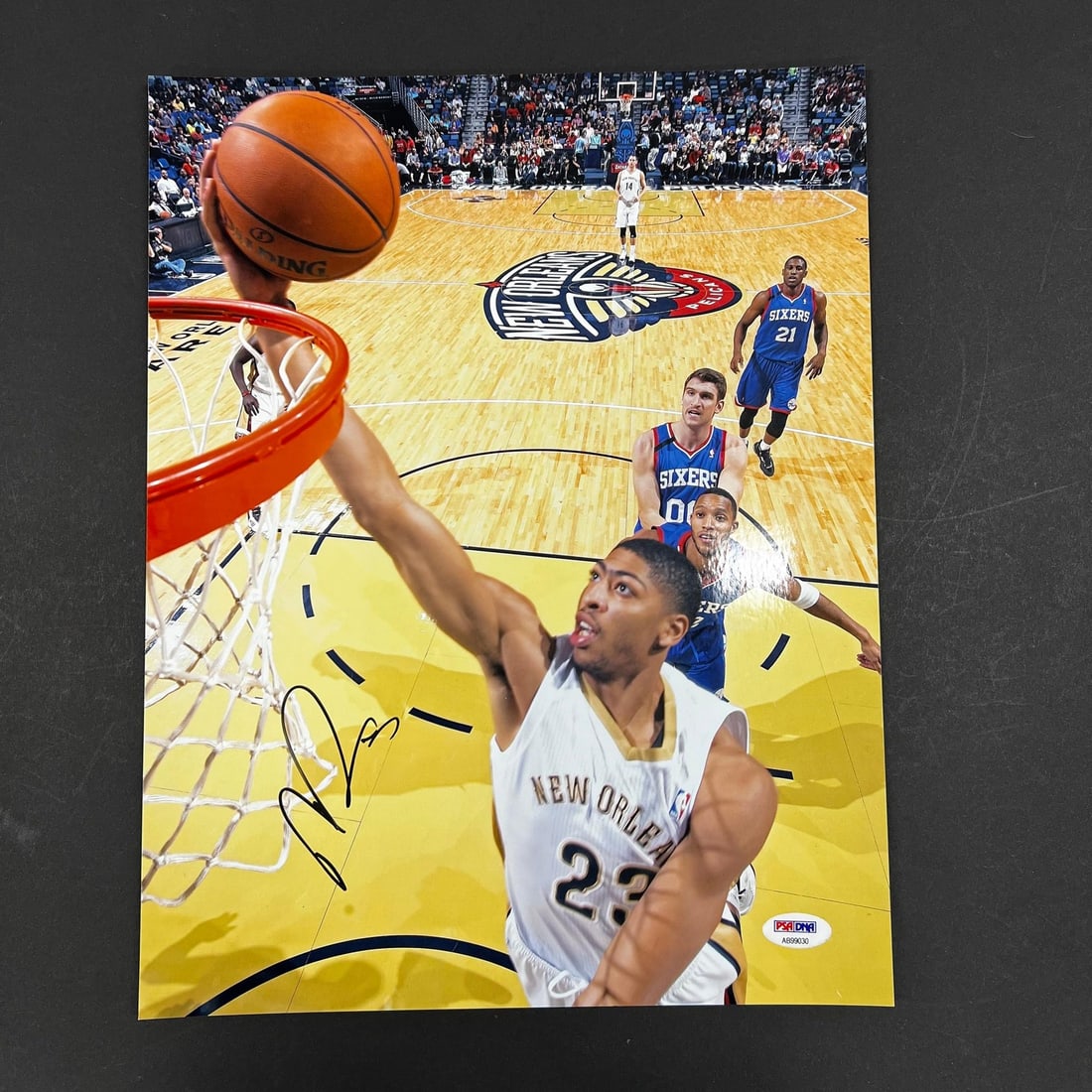 Anthony Davis Autographed 11x14 Photo PSA/DNA New Orleans Pelicans: Anthony Davis Autographed 11x14 Photo PSA/DNA New Orleans Pelicans This is an original, professionally printed 11x14 photograph featuring Anthony Davis, the star player of the New Orleans Pelicans. Th