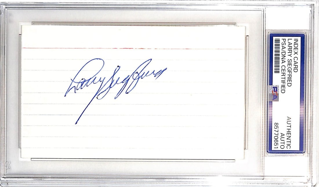 Larry Siegfried Signed Boston Celtics Index Card PSA Authenticated (1 of 2)