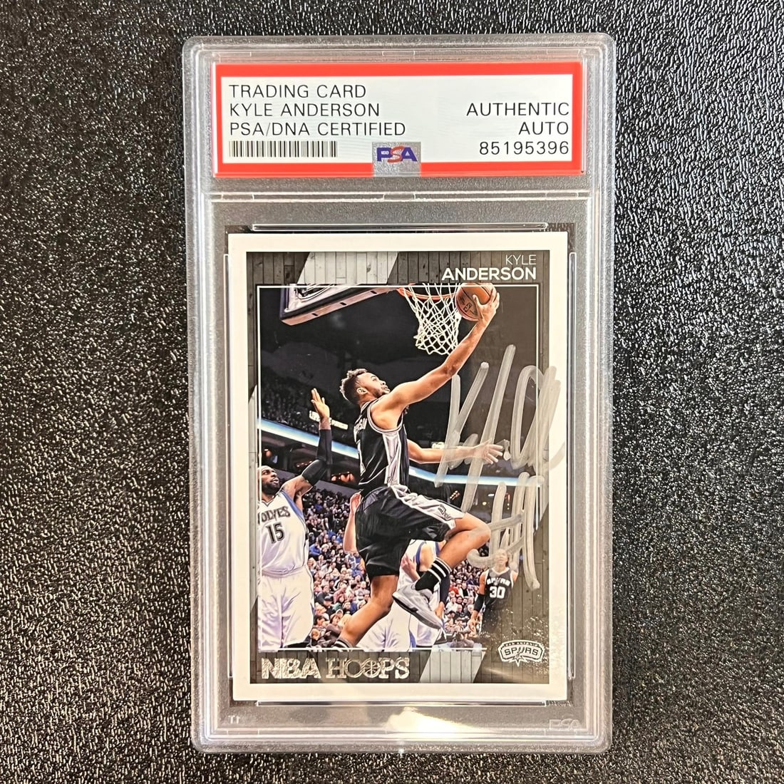 Kyle Anderson Signed 2016-17 NBA Hoops Card PSA DNA Authenticated Spurs Auto: Kyle Anderson Signed 2016-17 NBA Hoops Card PSA DNA Authenticated Spurs Auto This is a 2016-17 NBA Hoops #124 trading card featuring Kyle Anderson, who played for the San Antonio Spurs. The card has b