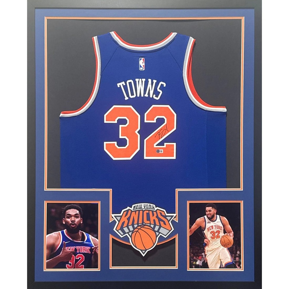 Beckett Autographed Karl-Anthony Towns Knicks Framed Jersey: Beckett Autographed Karl-Anthony Towns Knicks Framed Jersey This framed New York Knicks jersey is autographed by Karl-Anthony Towns and has been authenticated by Beckett, featuring a tamper-proof stic