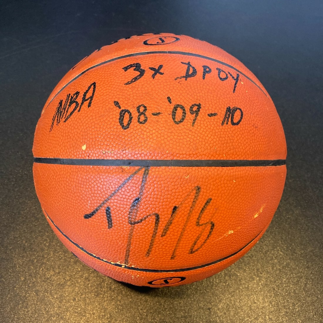 Dwight Howard Signed NBA 3X DPOY Basketball with JSA Sticker (1 of 4)